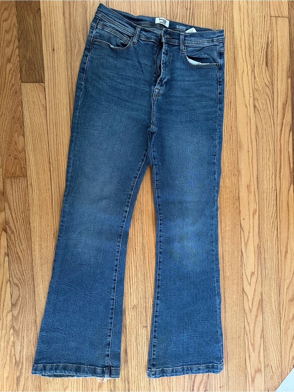 American Eagle Outfitters Two-Pack Skinny Jeans in Light Blue and Dark Blue - Picture 4 of 6